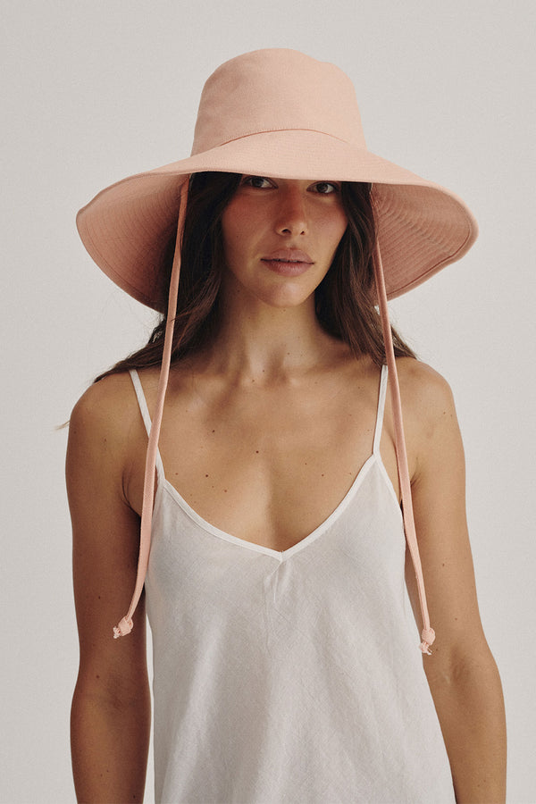 Holiday Bucket - Blush