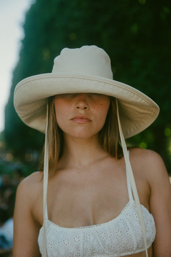 Holiday Bucket - Beige Canvas