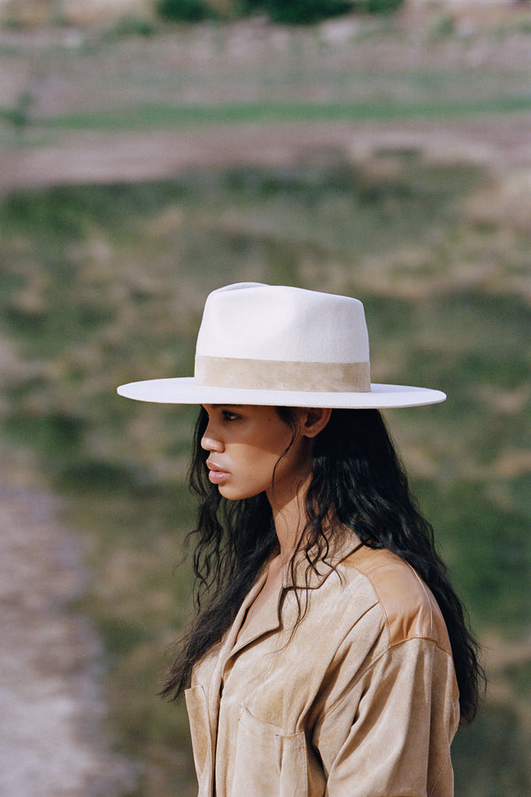 The Mirage - Wool Felt Fedora Hat in Beige