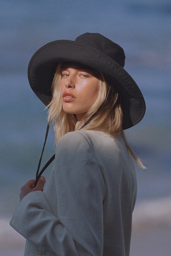 Holiday Cotton Bucket Hat (Black) | Lack of Color [US] display picture 2