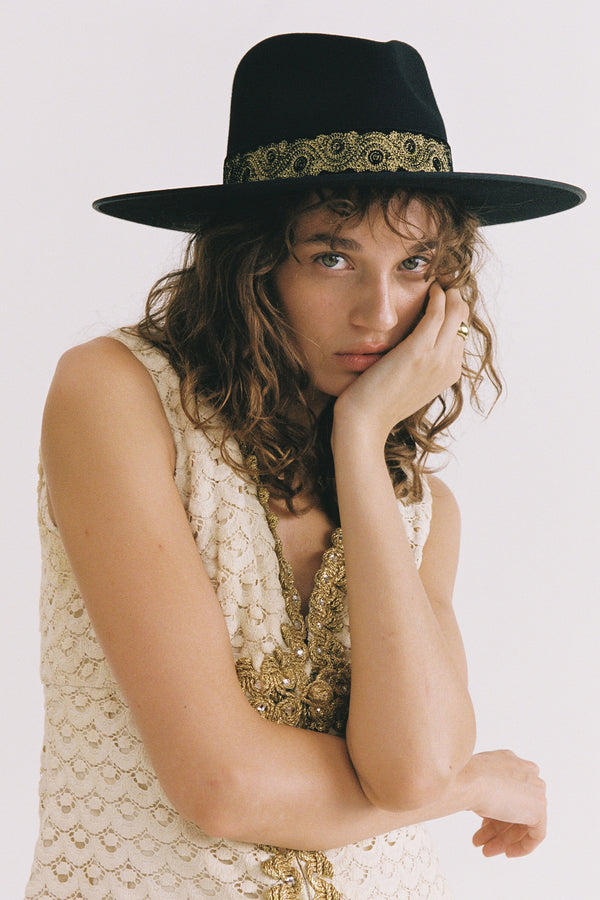 Noir Rancher - Wool Felt Fedora Hat (Black, Gold Ribbon  display picture 3