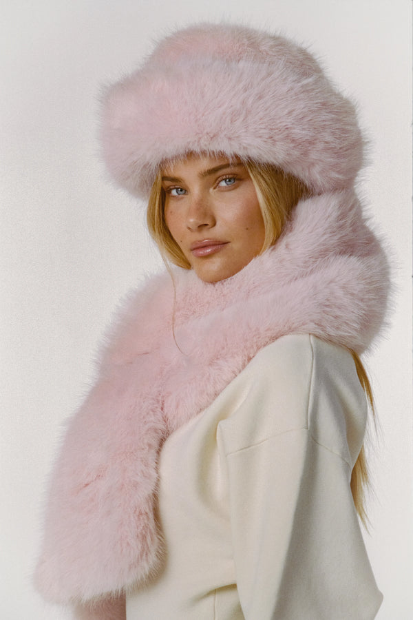 Snuggle Scarf - Powder Pink