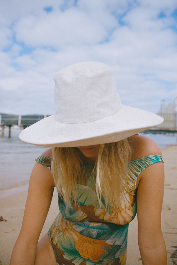 Summer Bucket - Linen Bucket Hat in White