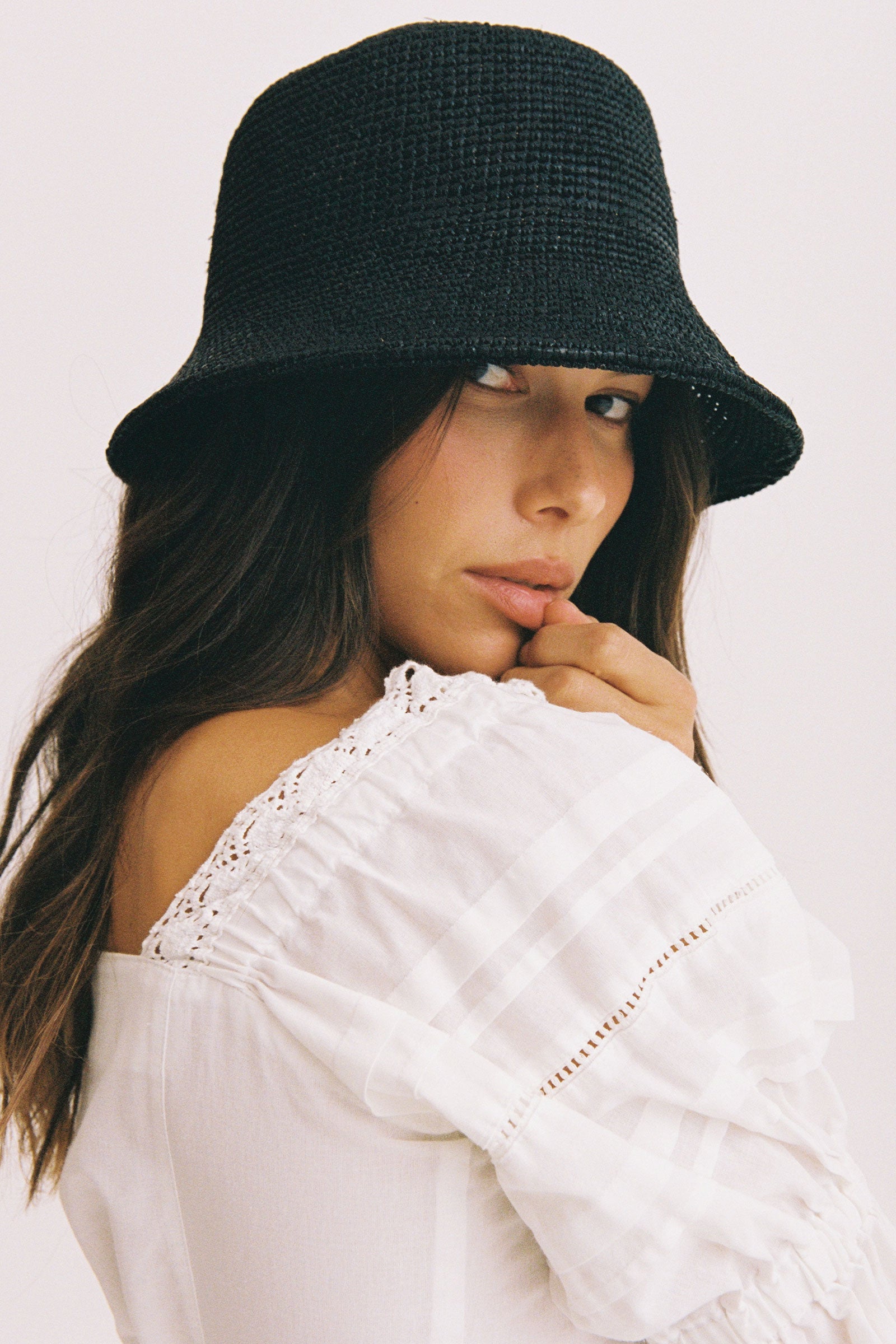 tomo　ラックオブカラー　インカバケット　黒 The Inca Straw Bucket Hat (Black) | Lack of Color [US]