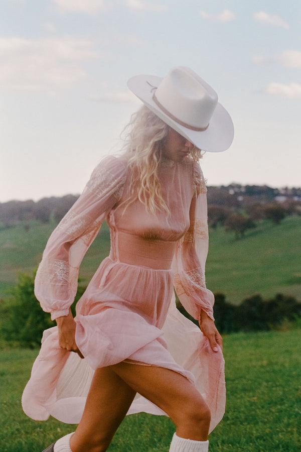 NEW ! Rare Textured Lack of Color cream cowgirl Lack of Color Raffia Cowboy Hat ~ Natural – Show Me Your Mumu main image 4