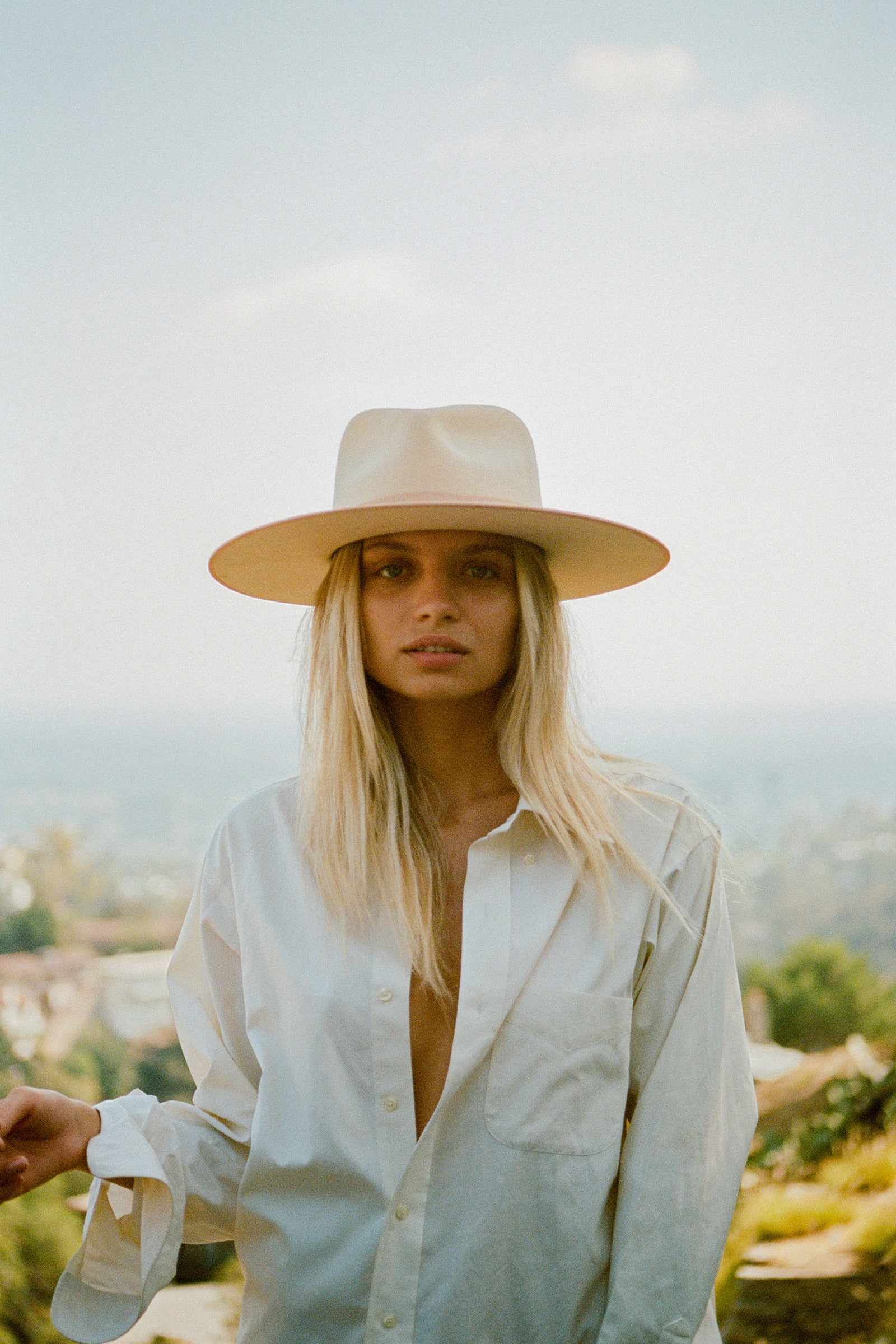 Ivory Rancher - Wool Felt Fedora Hat in Beige | Lack of Color US